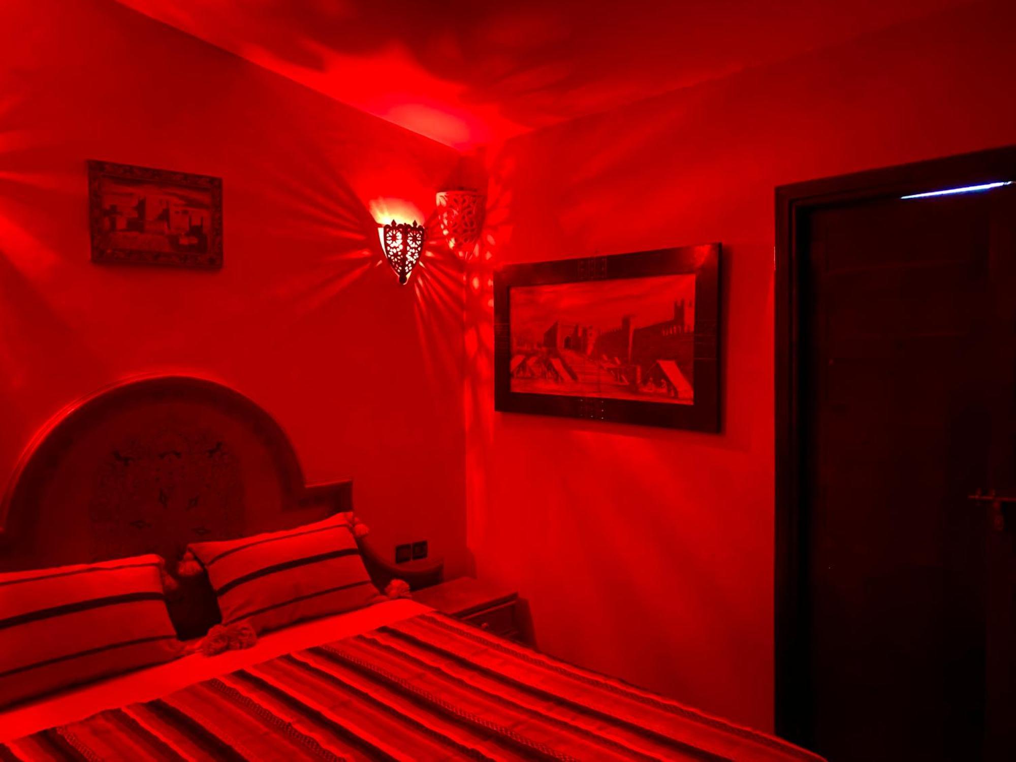 Riad Nezha Avec Jacuzzi Et 3 Piscines Au Coeur De Маракеш Екстериор снимка