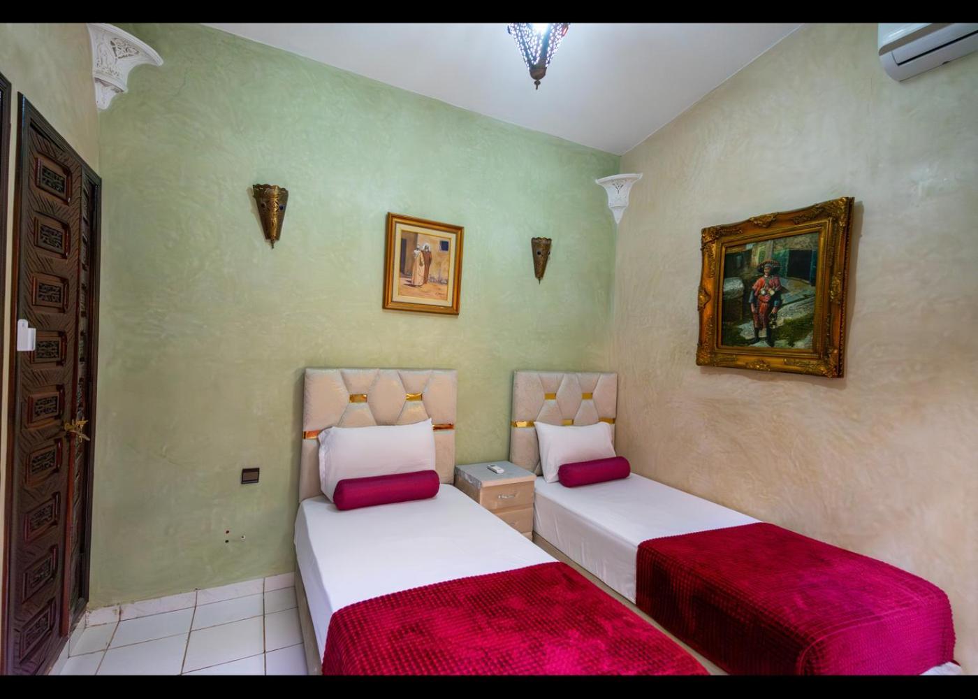 Riad Nezha Avec Jacuzzi Et 3 Piscines Au Coeur De Маракеш Екстериор снимка